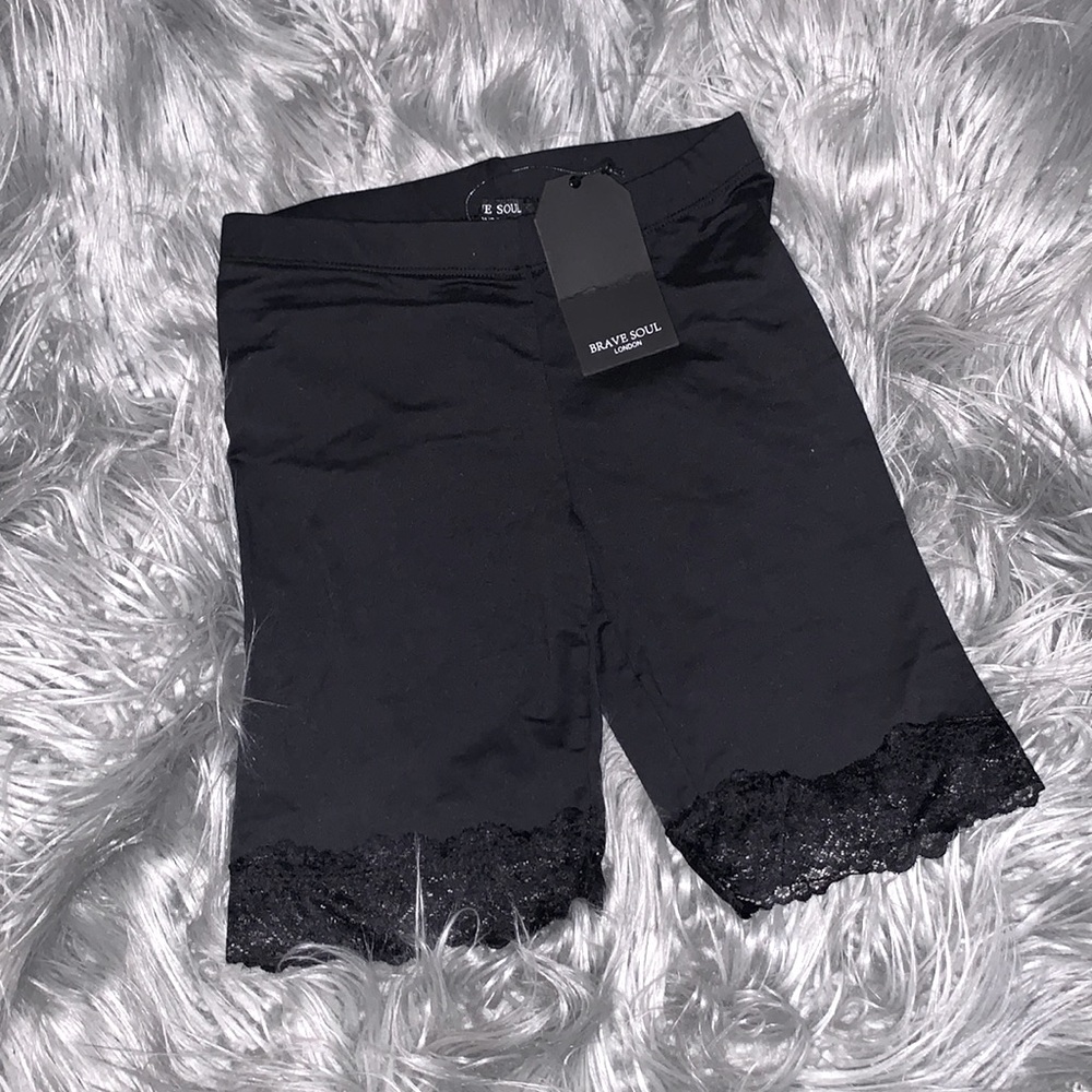 Lace Edge Biker Shorts